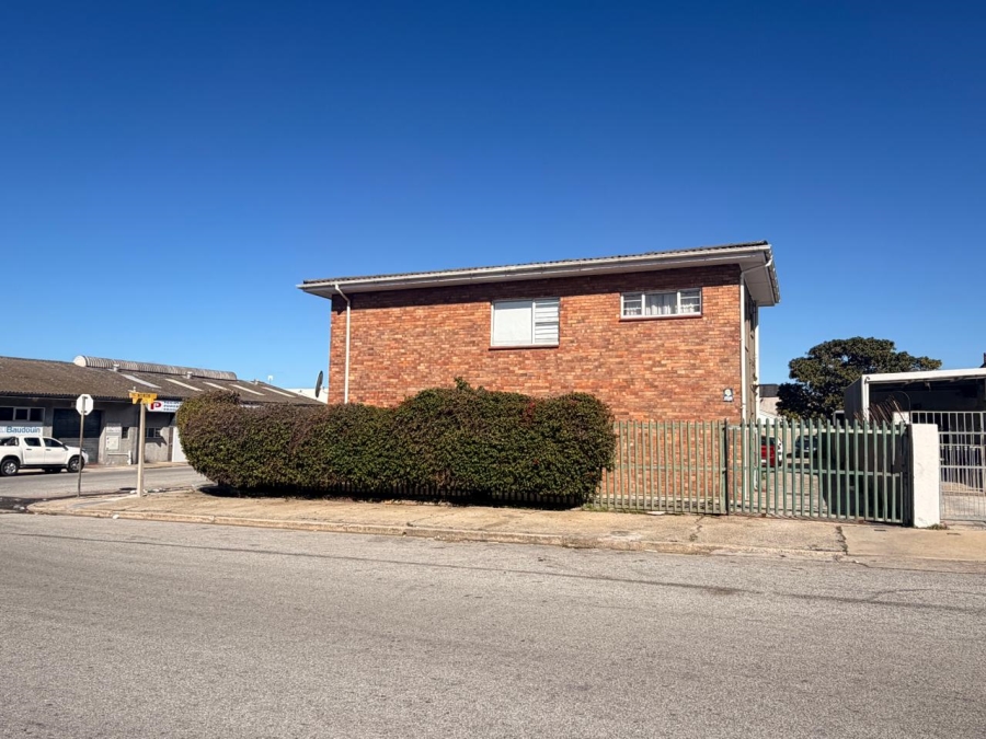 16 Bedroom Property for Sale in North End Eastern Cape